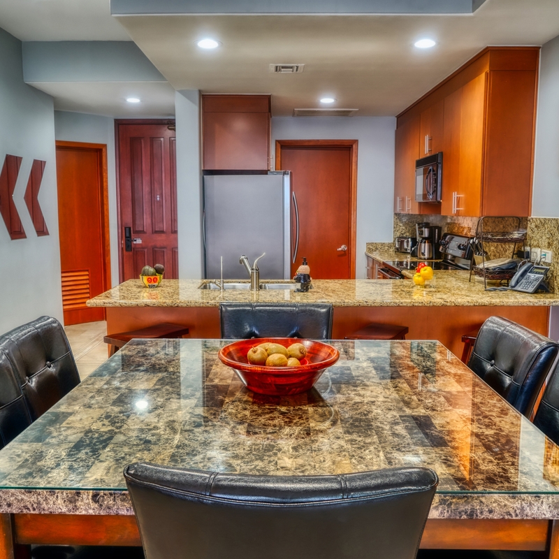 Dining Room & Kitchen